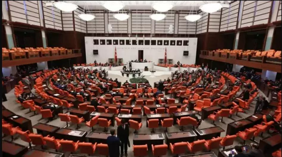 Öğretmenlik Mesleği Kanunu Teklifi Yasalaştı