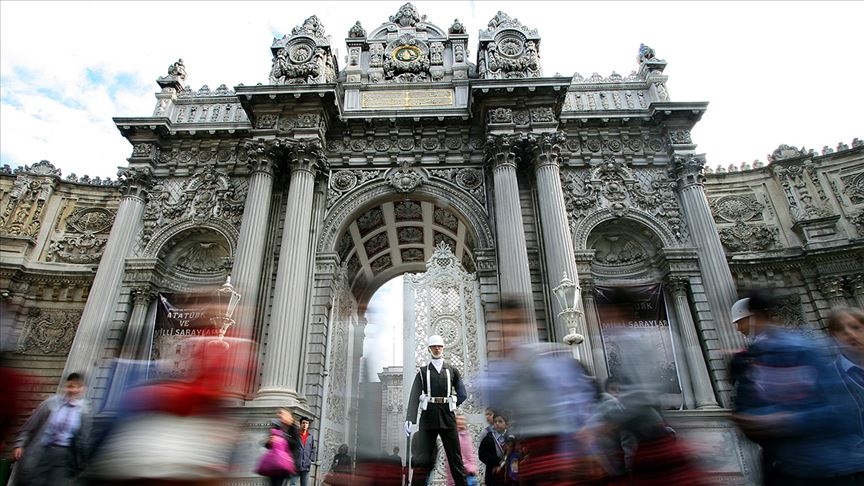 CUMHURBAŞKANLIĞI MİLLİ SARAYLAR BAŞKANLIĞI 46 PERSONEL ALACAK