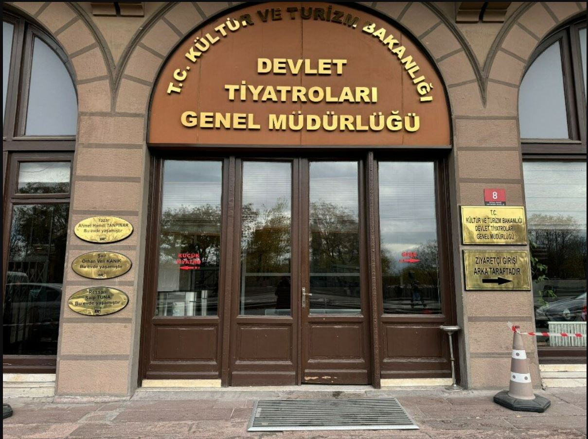 DEVLET TİYATROLARI GENEL MÜDÜRLÜĞÜ 40 PERSONEL ALACAK